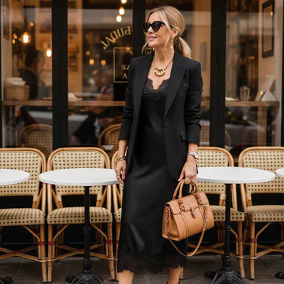 Miraluna | Vestido Midi Elegante con Detalle de Encaje